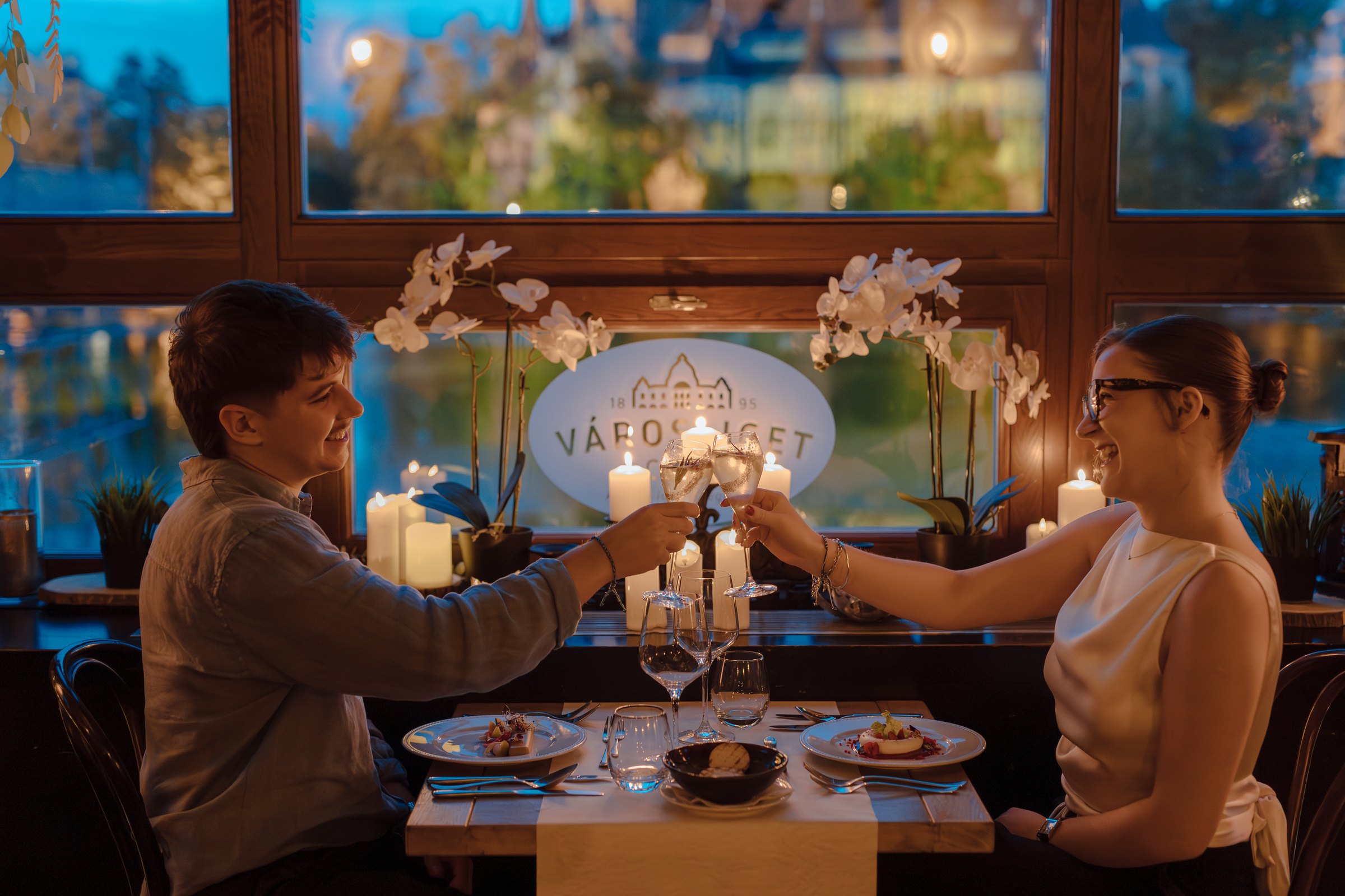 varosliget-cafe-dining-city-etterem-het-2026-hero